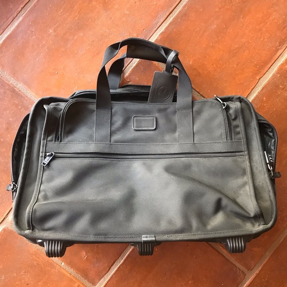 tumi wheeled briefcase